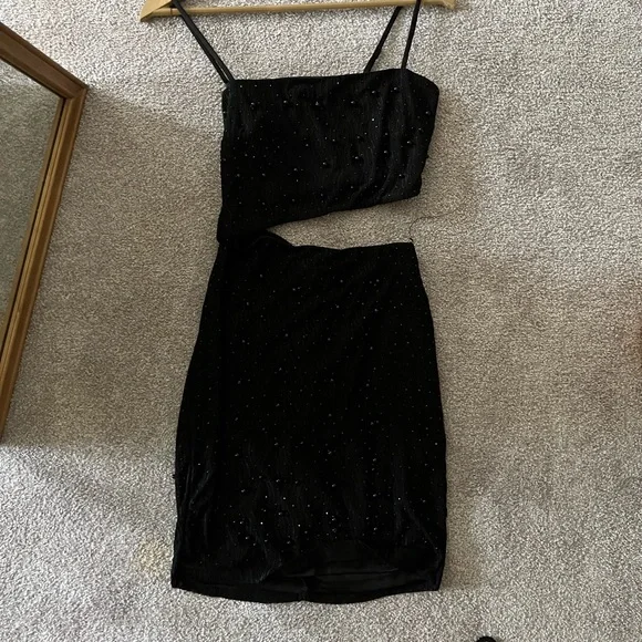 windsor black cut out dress Windsor Veronica Long Sleeve Cutout Formal Dress